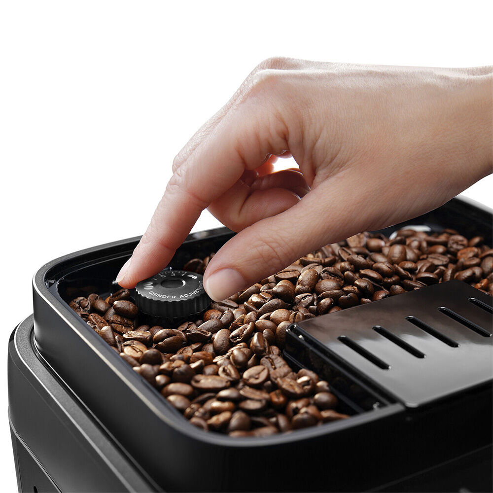 Delonghi\u0020Magnifica\u0020Evo\u0020\u0028Titanium\u002FBlack\u0029
