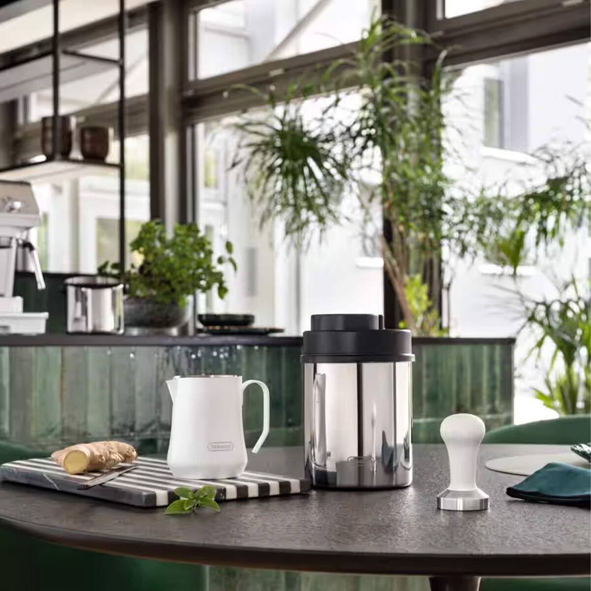 Vakuum\u002Dkaffebeholder\u0020\u002D\u0020DeLonghi
